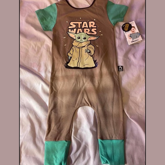 boutiques that sell rags to raches